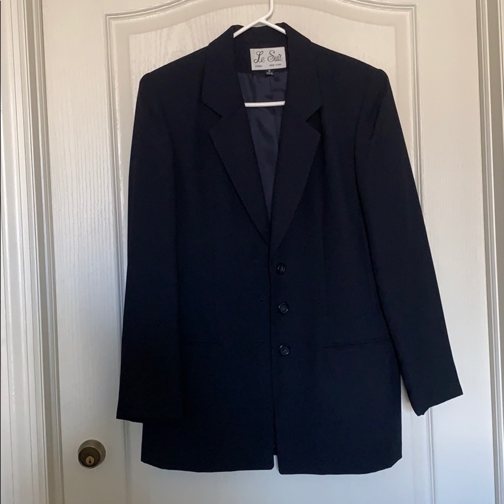 LE SUIT NAVY BLAZER